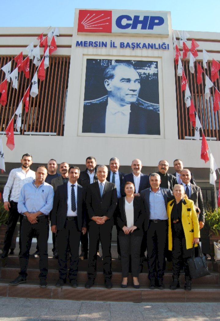 Başkan Tarhan, CHP’de projelerini anlattı.
