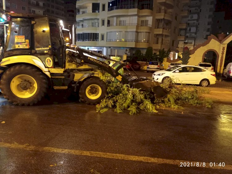 Yenişehir Belediyesi hasar tespit çalışması yapıyor